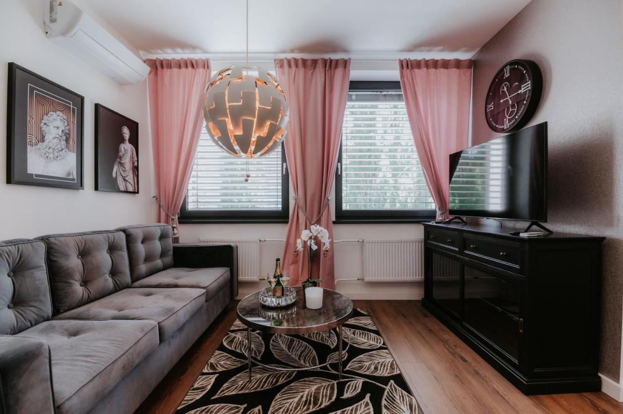 Apartmány Evia clinic Léva Kültér fotó